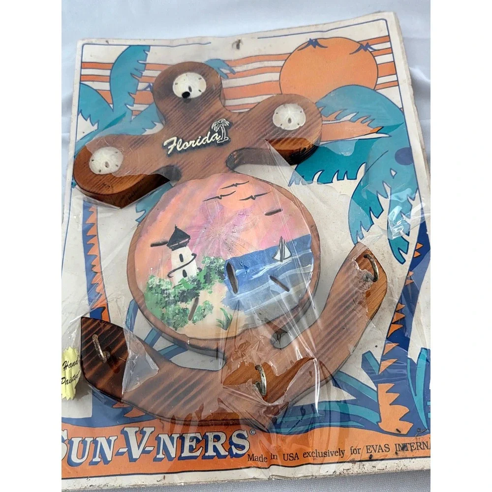 Vintage Sun-V-Ners Florida Hand Painted Wood Key Rack & Set Anchor Wood Souvenir